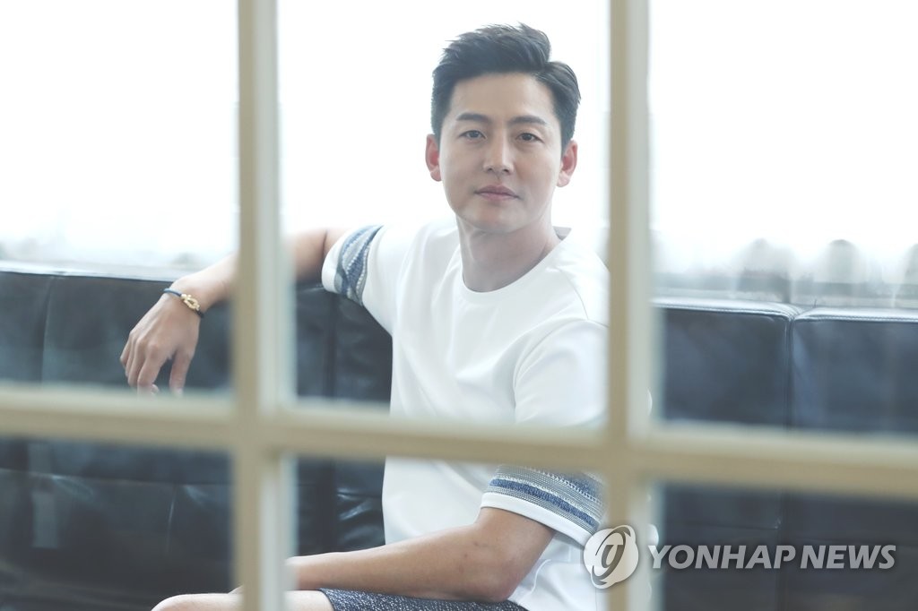 이정진, 카리스마 눈빛