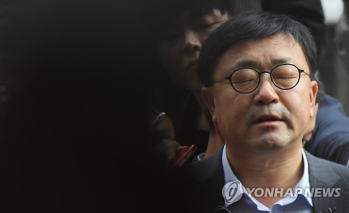눈 질끈 감고
