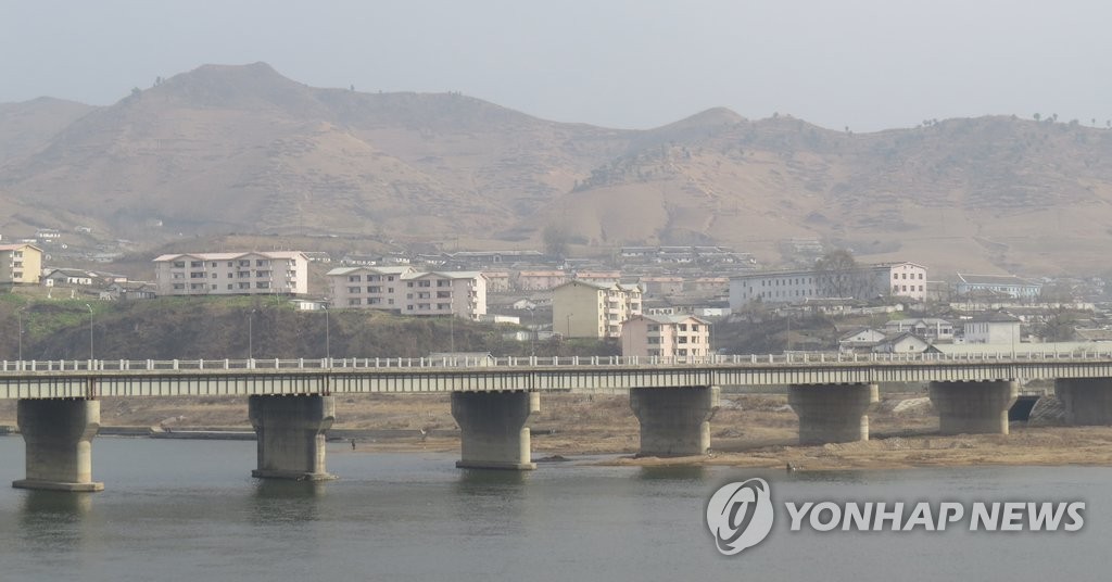 중국 지안~북한 만포 간 새 다리