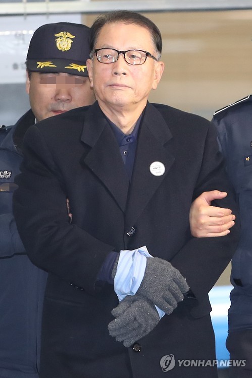 박영수 특검팀, 김기춘 전 대통령 비서실장 재소환
