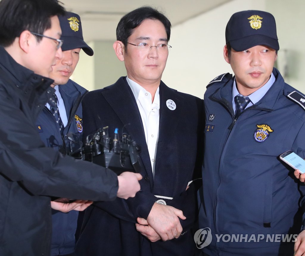 구속 이후 2월 18일 처음으로 특검 사무실에 출석한 이재용 부회장[연합뉴스 자료사진]
