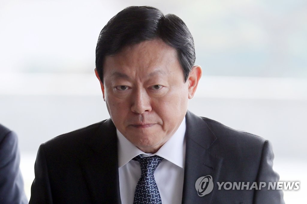 신동빈 회장 세번째 검찰 출석