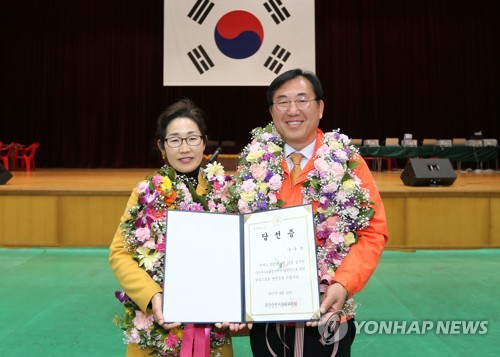 충북 괴산군수에 무소속 나용찬 당선