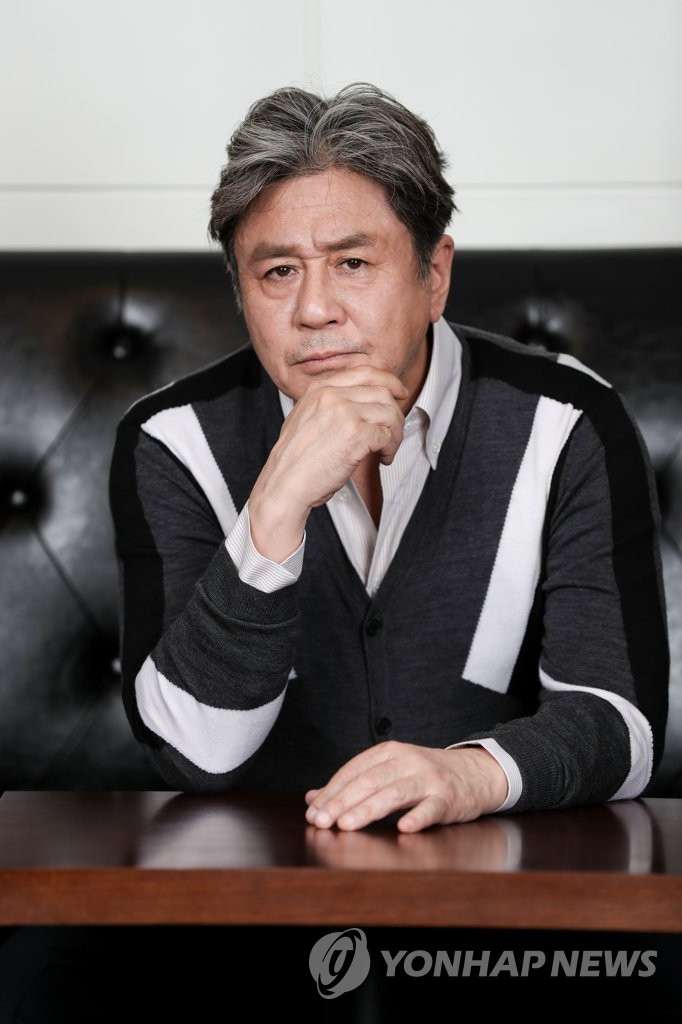 演员崔岷植