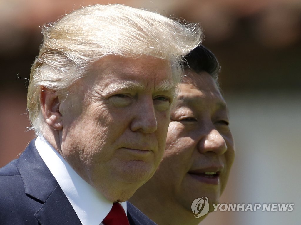 (워싱턴 AP=연합뉴스 자료사진) 트럼프(좌) 대통령과 시진핑 국가주석