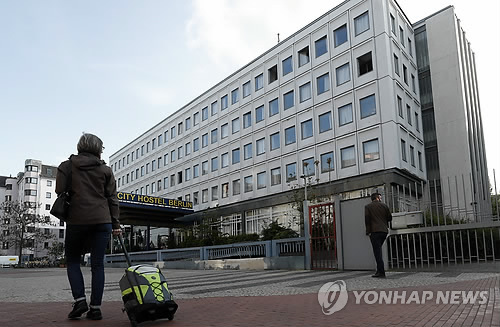 호스텔로 임대된 베를린 주재 북한대사관 소유 건물