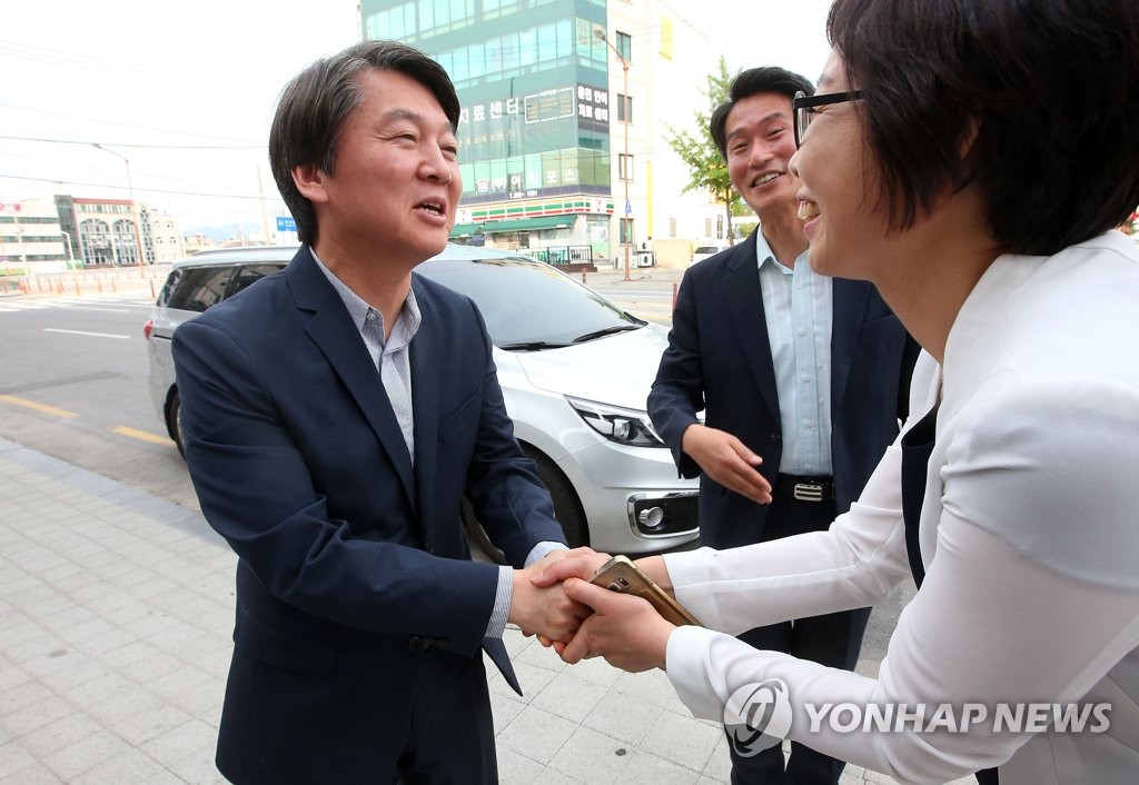 춘천 찾은 안철수 전 대표