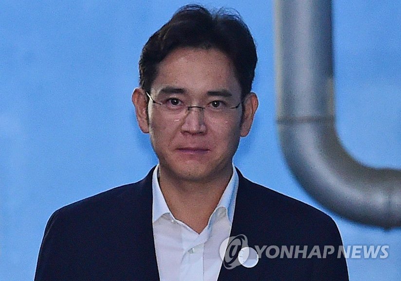 '징역 5년 이재용', 참담한 표정
