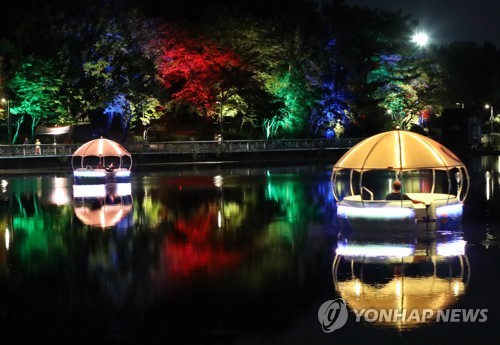 용지호수 명물될까…무빙보트 운영 시작