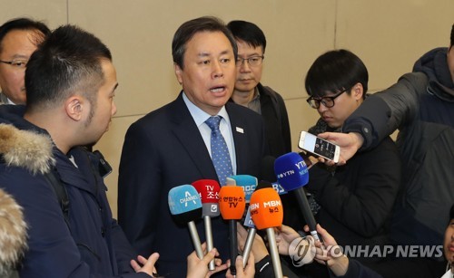 남북 단일팀 성과 얘기하는 도종환 장관