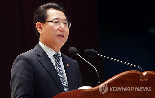 이임사 하는 김영록 농림부 장관