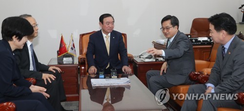 경제부총리, 평화당 원내대표 방문