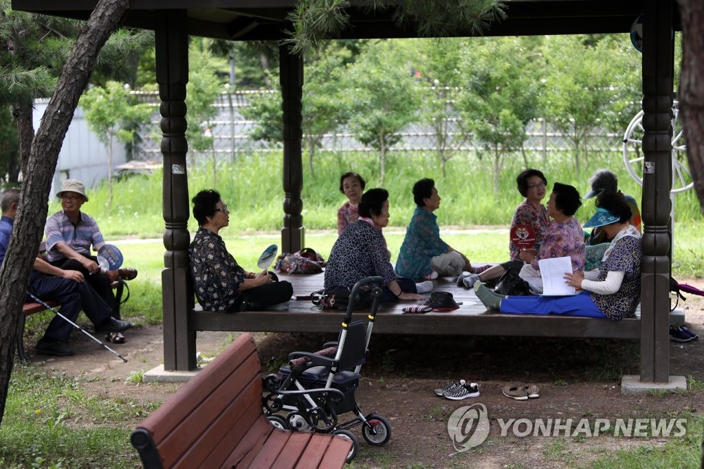 '그늘에 있어도 덥네'