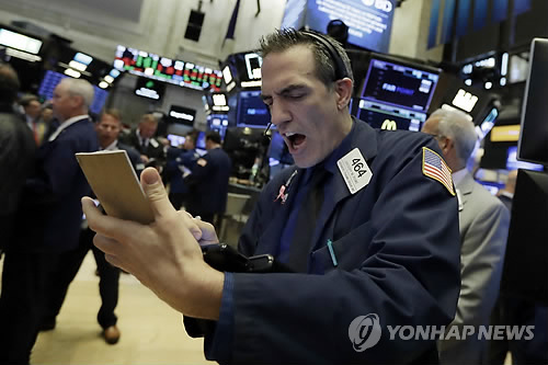 뉴욕증시, 미중 무역전쟁 격화…다우 0.88%↓