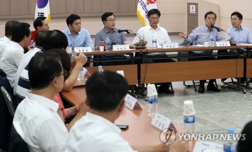 부산지역 지방선거 출마자 만난 김병준