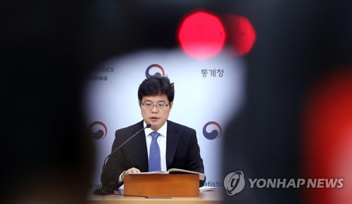 취업은 최저로, 실업은 최고로...