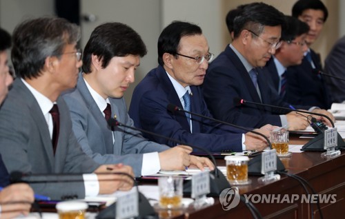 모두발언하는 이해찬 대표