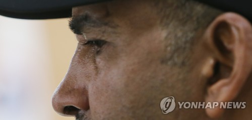 가족 그리운 인도적 체류 예멘인