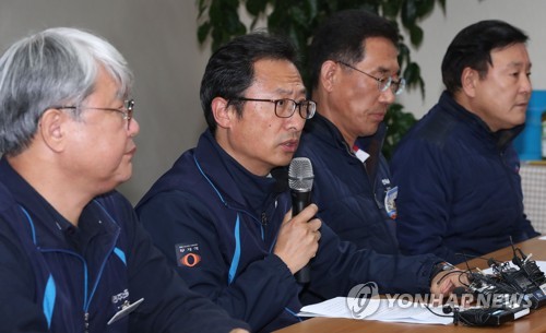 발언하는 김명환 민주노총 위원장