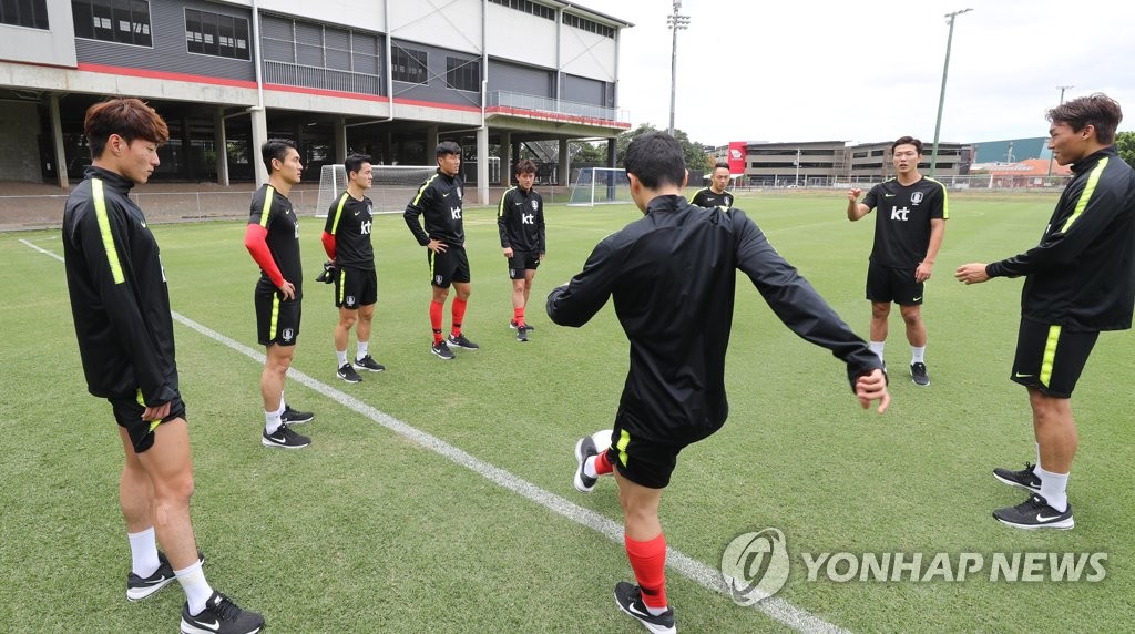 한국축구 회복훈련 중