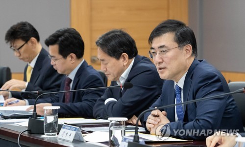 모두발언 하는 손병두 사무처장