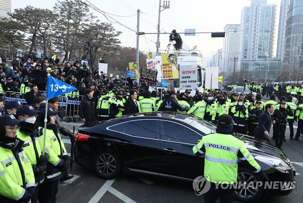 대법원 빠져나가는 양승태