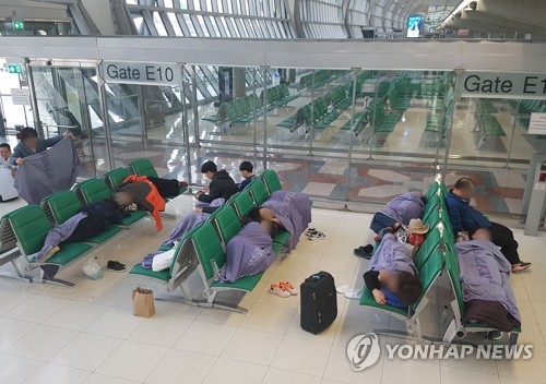 방콕발 대한항공 여객기, 엔진·발전기 결함 16시간 지연