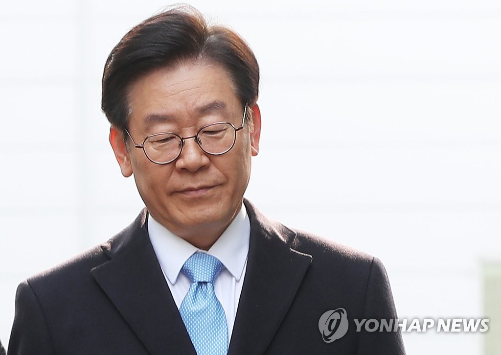 9차 공판 출석하는 이재명 경기지사