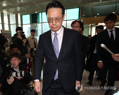 강제 징용 배상문제 논의 나선 가나스기 겐지