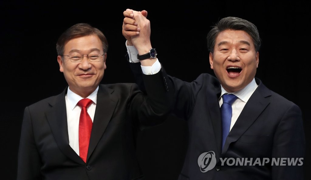 손 번쩍 든 양문석·정점식 후보