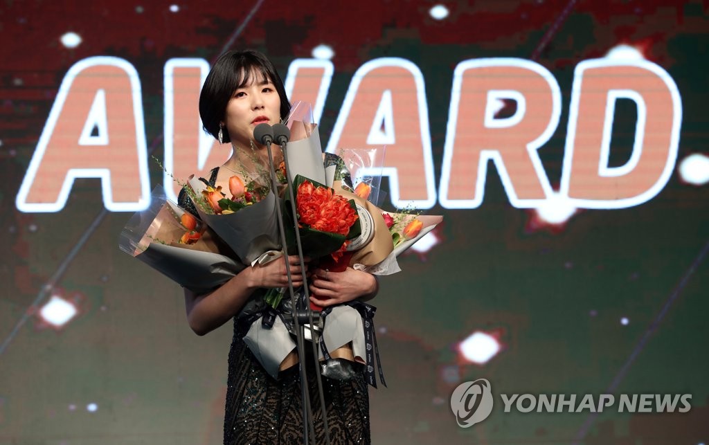 소감말하는 MVP 이재영