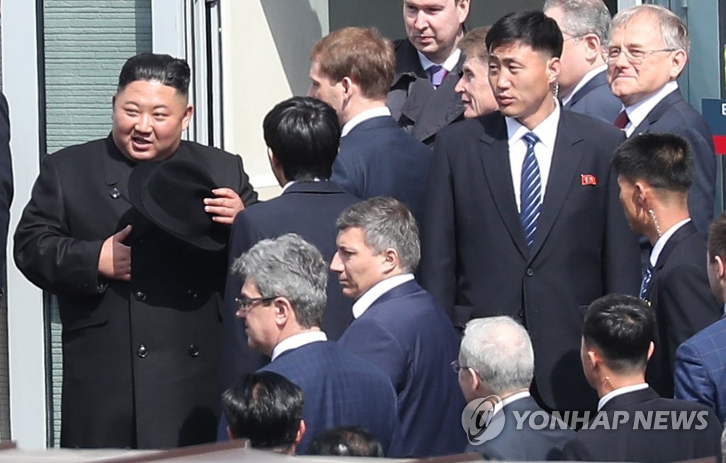 모든 일정 마친 김정은