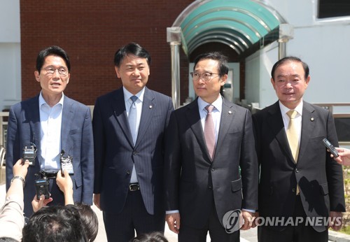 패스트트랙 이끈 여야4당 전 원내대표들