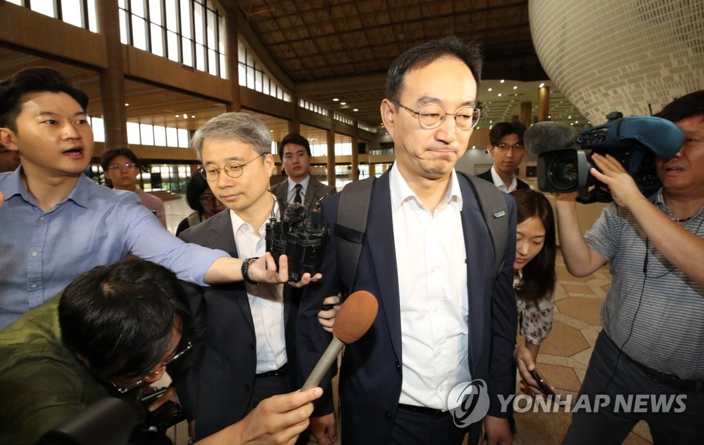 輸出規制巡る実務協議 韓国代表団が出発 輸出規制巡る実務協議 韓国代表団が出発