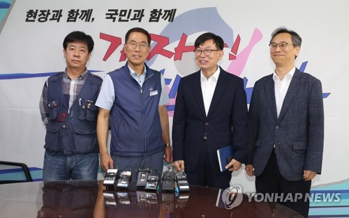 한노총 방문한 김상조 청와대 정책실장