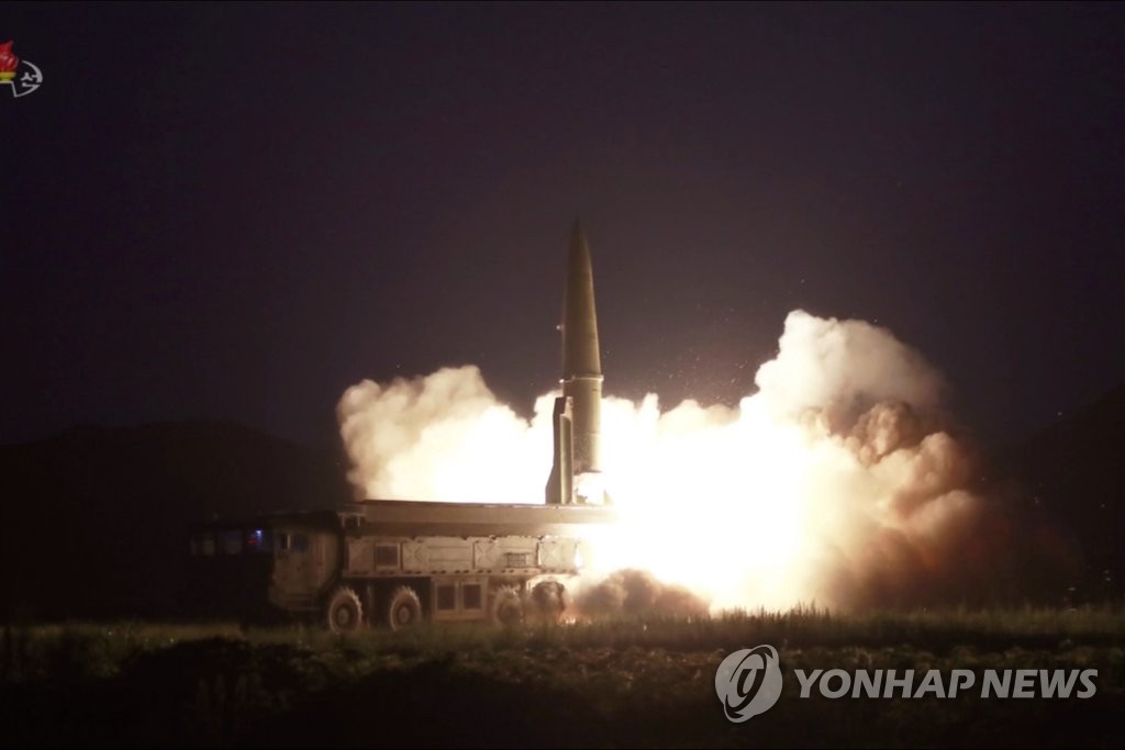 북한 황해남도서 '신형전술유도탄' 발사…"한미연습에 경고"