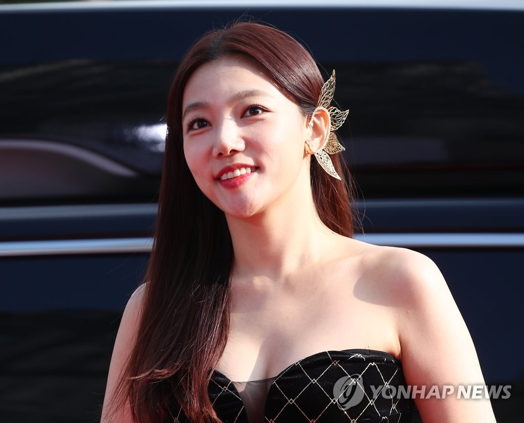 이채영, 요정같은 미모