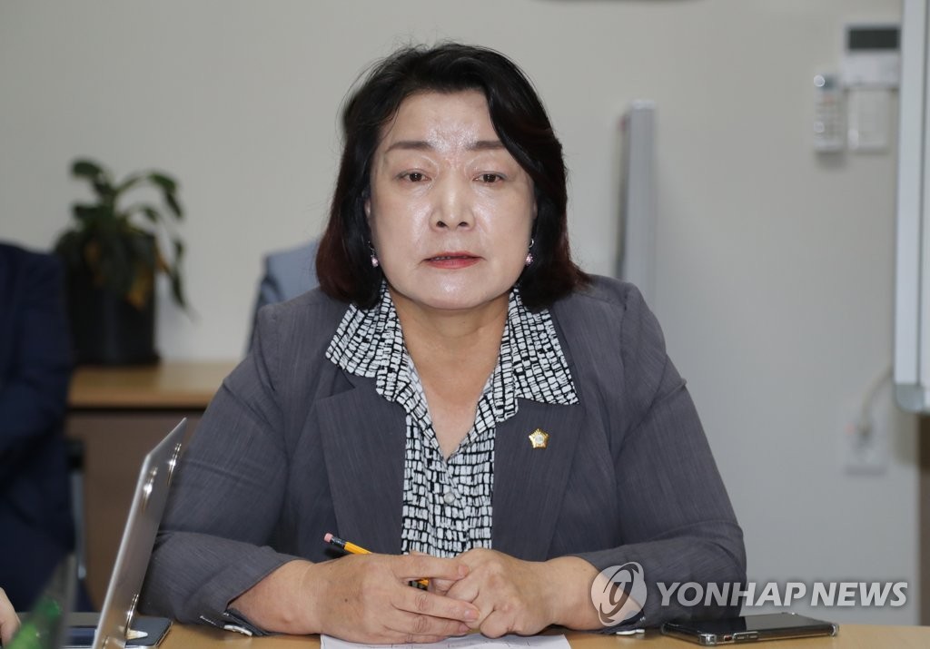 '허위출장' 제도보완 약속하는 광주 북구의회 의장