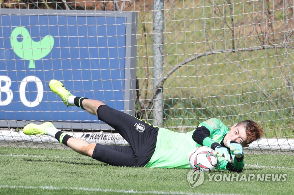 몸 날리는 조현우