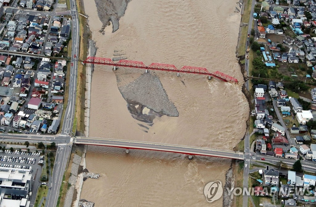 폭우 속 무너진 나가노 철교…하기비스로 日서 26명 사망·실종