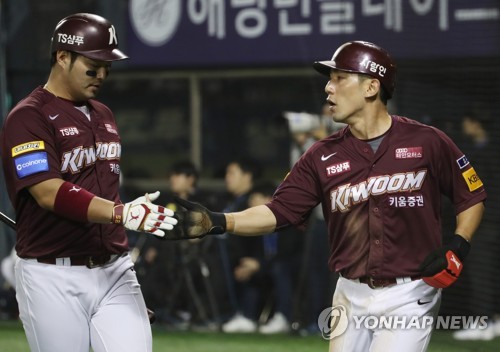 서건창 '우리가 앞서간다!'