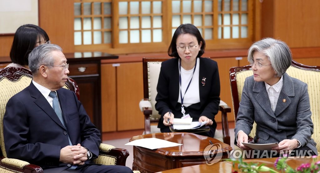 강경화 외교부 장관, 중국 산둥성 당서기와 면담