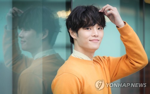 김도건, 훈훈함이 풀풀