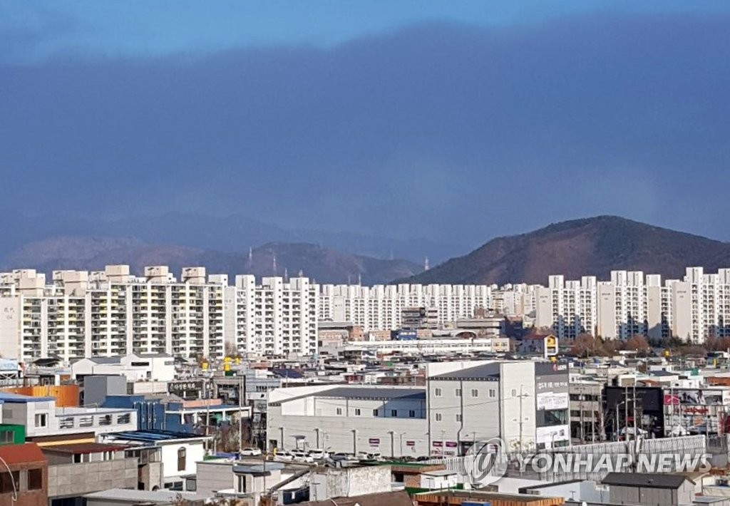 칠곡 화늘을 뒤덮은 화재 연기
