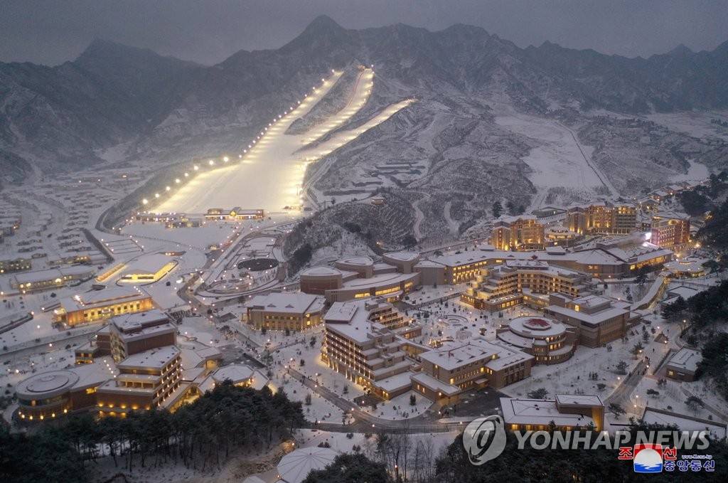 북한 양덕온천 준공
