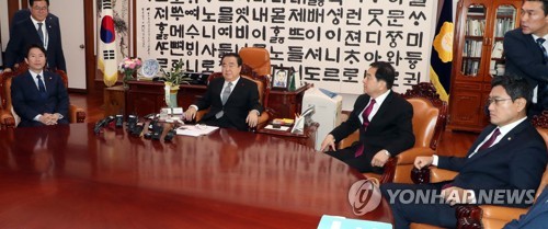 회동 참석한 여야3당 원내대표