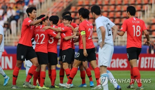 선취골에 환호하는 한국 대표팀