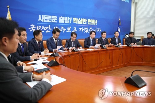 발언하는 민주당 이인영 원내대표
