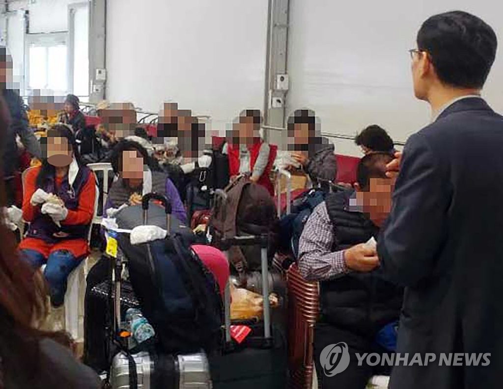 여행객 안심시키는 서동구 이스라엘 대사