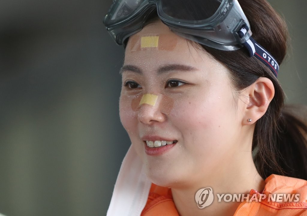 코로나19 선별진료소 '진땀'